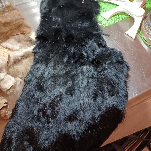 Other - Box of FUR - pieces & scraps